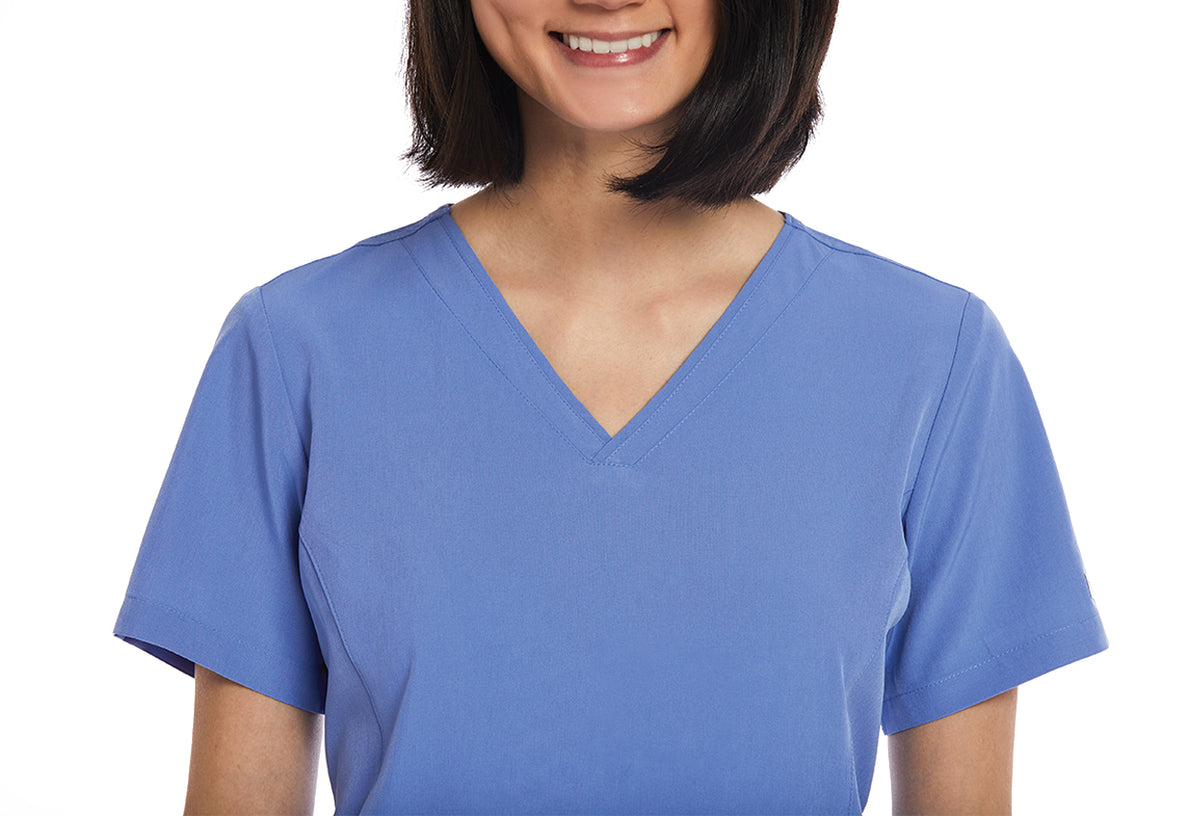 WOMEN'S V-NECK TOP Ceil Blue Neckline