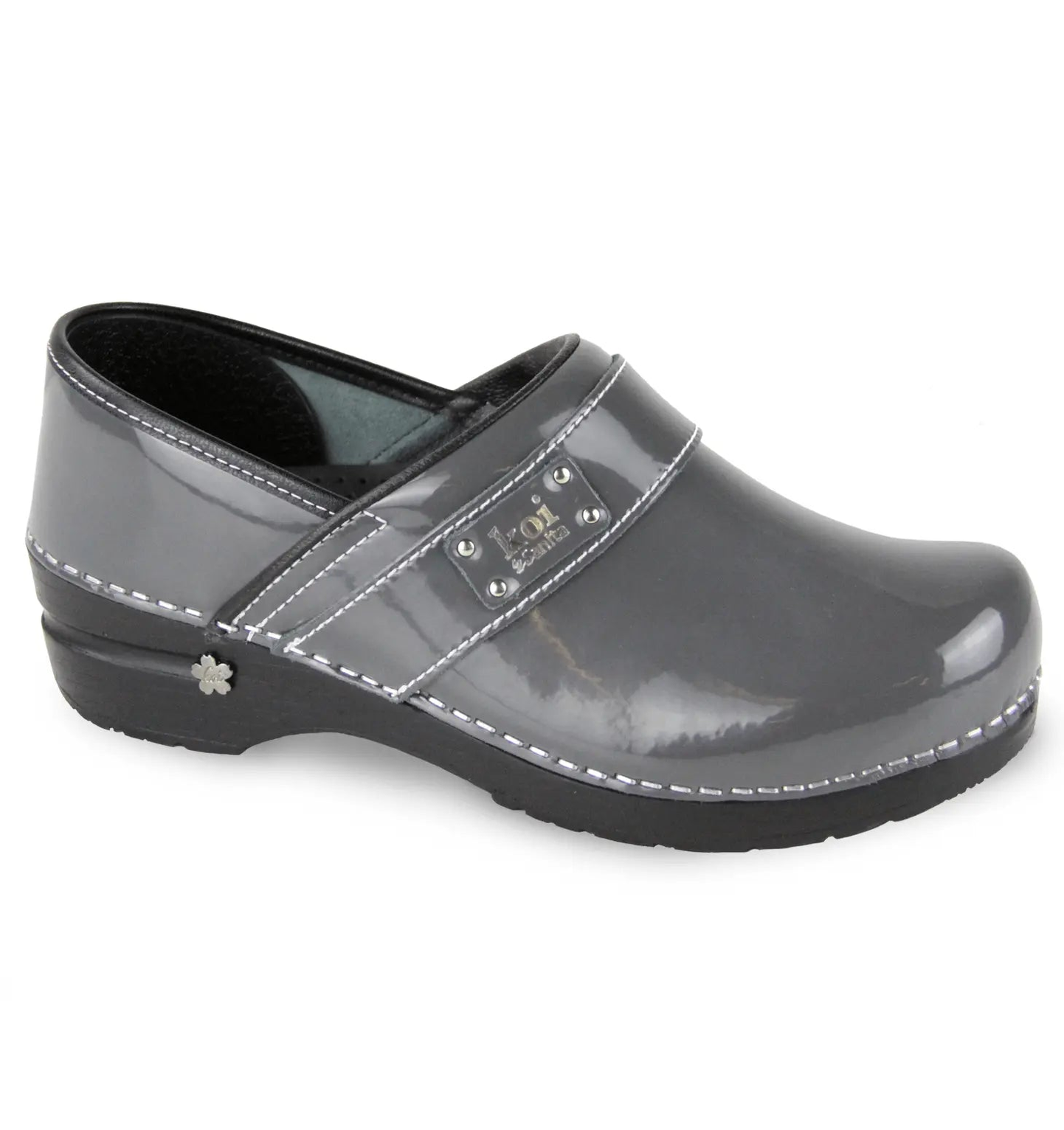 Sanita sales nursing clogs